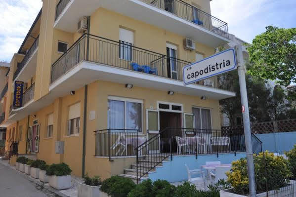 Hotel Acapulco Sul Mare San Mauro Mare Exterior foto